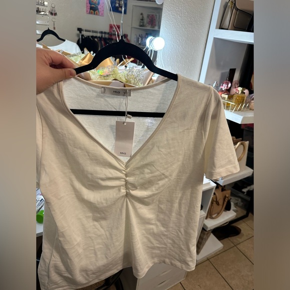 MANGO top brand new super fresh amazing color - Picture 1 of 4